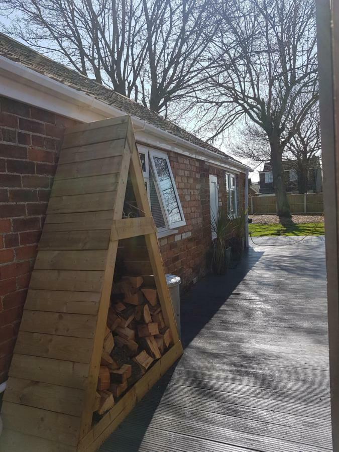 Common Cottage North Somercotes Экстерьер фото